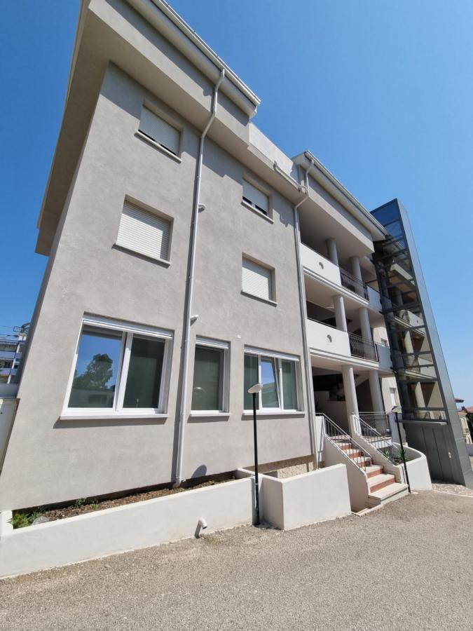 Spalato Beach Place 瓦斯托 外观 照片