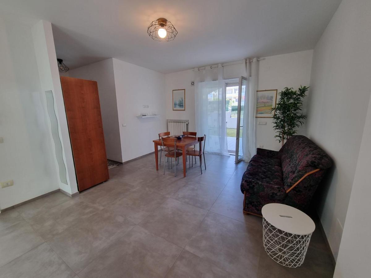 Spalato Beach Place 瓦斯托 外观 照片